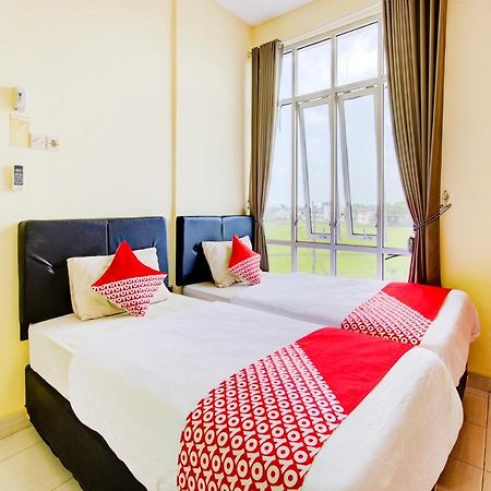 Oyo 3746 Double Tree Guesthouse ปูร์โวเคอร์โต ภายนอก รูปภาพ