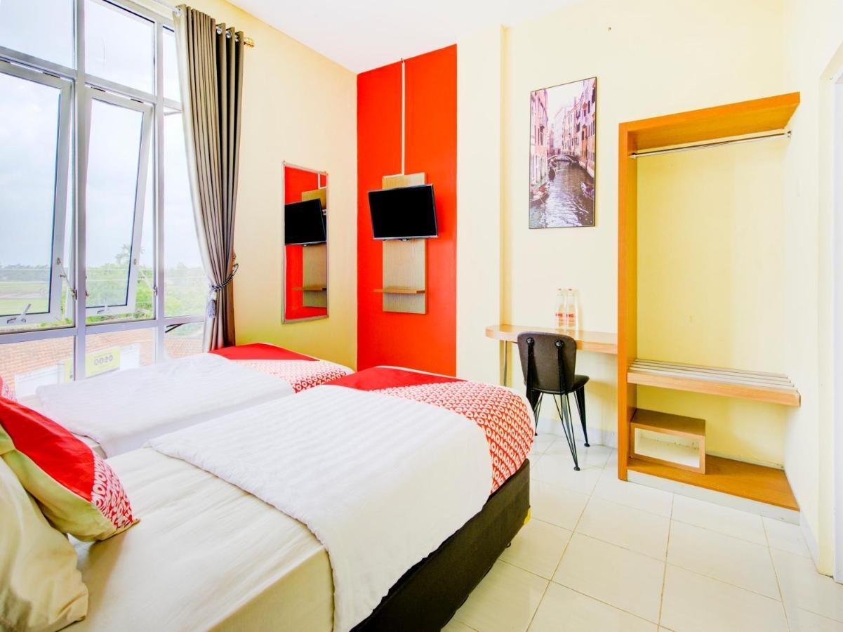 Oyo 3746 Double Tree Guesthouse ปูร์โวเคอร์โต ภายนอก รูปภาพ