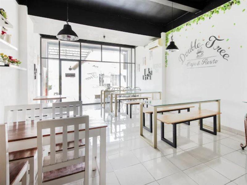 Oyo 3746 Double Tree Guesthouse ปูร์โวเคอร์โต ภายนอก รูปภาพ